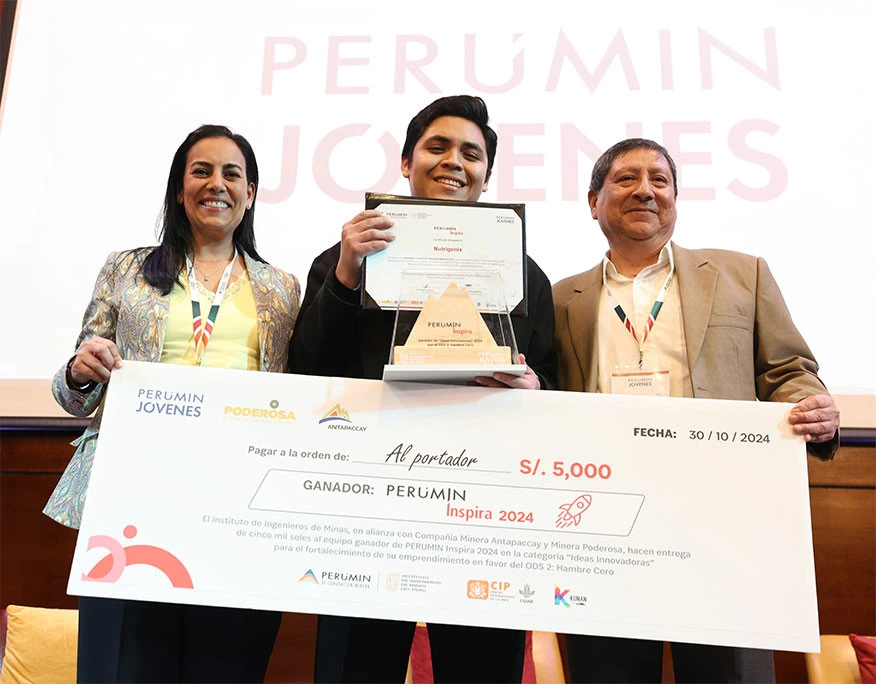 Nutrigenix recibiendo un premio en un concurso global de innovación FoodTech